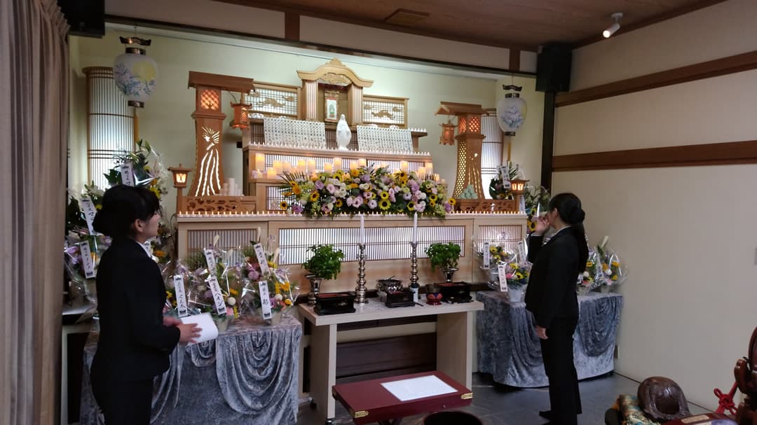 もみじ会館での第4回華の追悼会の様子2