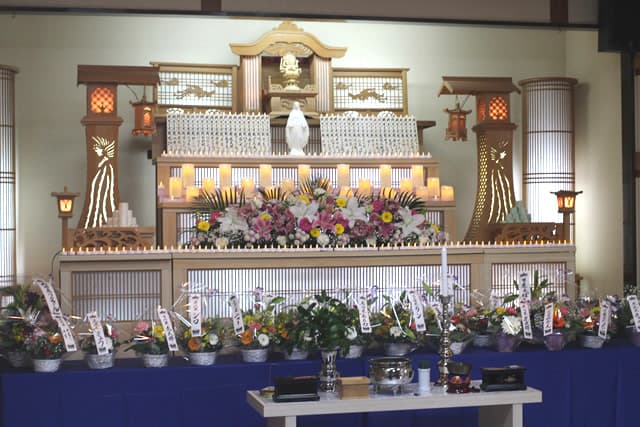 もみじ会館での第5回華の追悼会の様子3